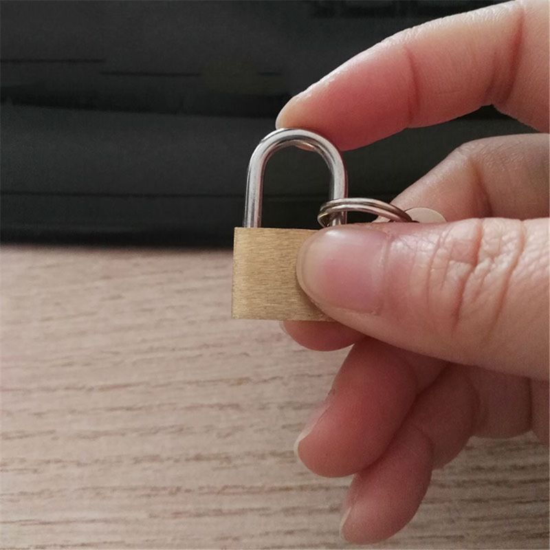 Brass Padlock with Keys, Small - đánh giá và giá Home Security Essential
